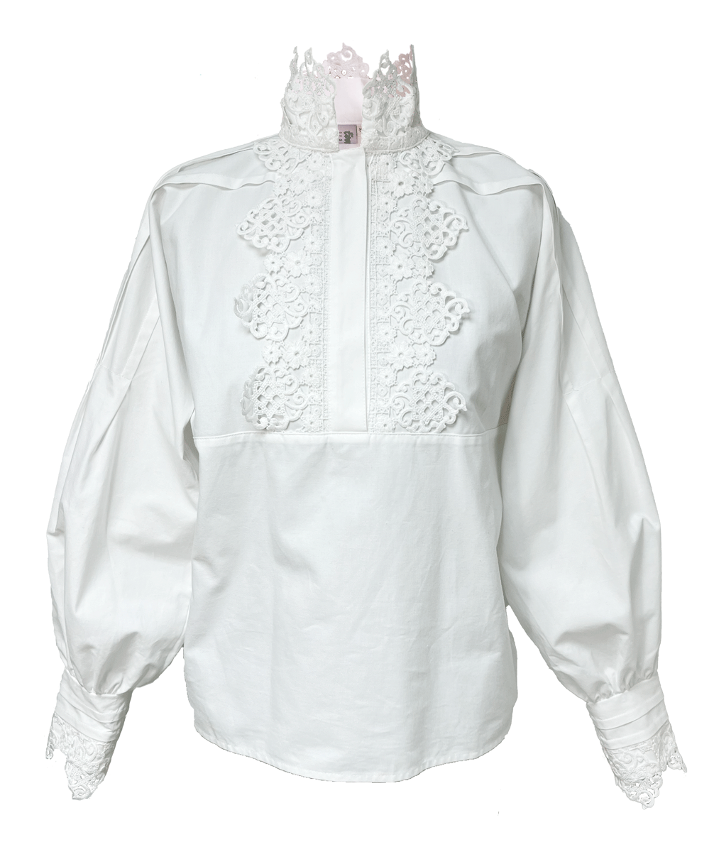 Hvit bomullskjorte m/fransk blonde 